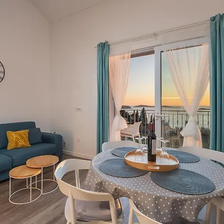 Maria Apartment *